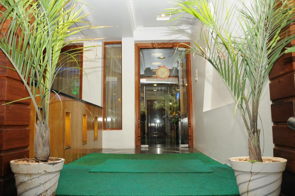 Sri Sarvesha Js Palace Temple View Tiruvannāmalai Exterior foto